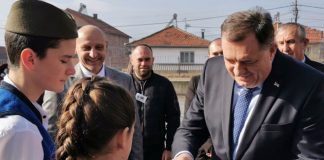 Dodik obišao naselje Kučevište u Skopskoj Crnoj Gori