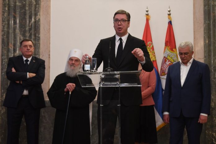 Patrijarh Vucic Dodik1