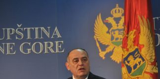 Simović: Od ponedjeljka zabrana javnih okupljanja i prekid nastave u Crnoj Gori