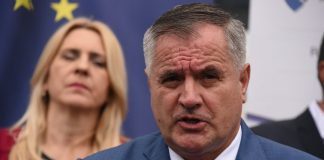 Višković: Svi mediji imaju pravo do sutra da podnesu zahtjev za pomoć