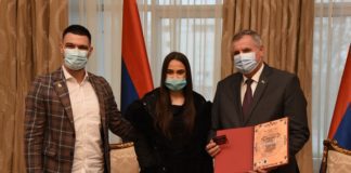 Višković: Vlada će obezbijediti finansijsku podršku za usavršavanje Sare Ćirković