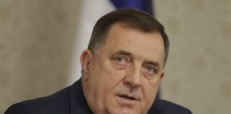 Dodik: Crni dan za Srbe u BiH Satler promoviše u praznik