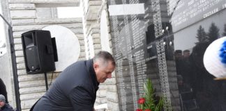 U Skelanima služen parastos za 305 Srba i obilježeno 28 godina od stradanja