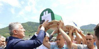 Vojnike „Armije BiH“ sahranjuju kao civilne žrtve