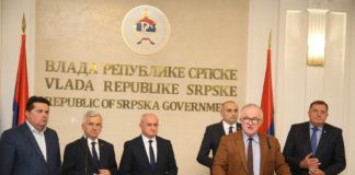 Čavić: Sila u rukama neizabranih stranaca