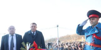 U Drakuliću služen pomen i položeni vijenci