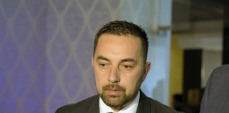 Jerinić spustio Borenovića: Propali politički projekat koji glumi babu Vangu