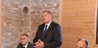 Višković posjetio turistički kompleks „Zelengora“ i sastao se sa privrednicima