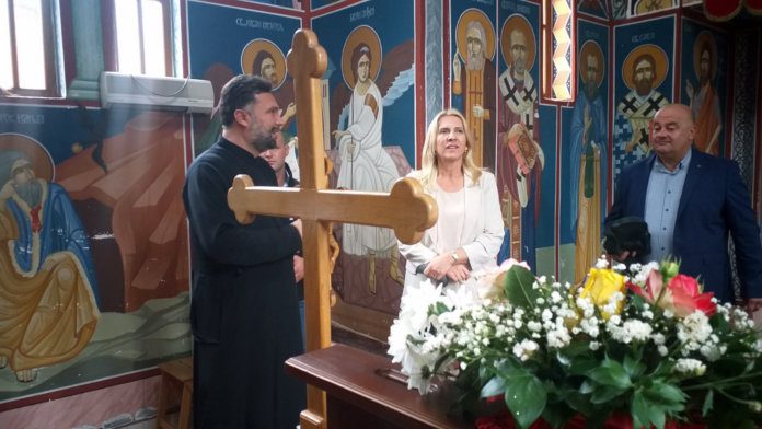 Шековићи - Црква Покрова Пресвете