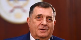 Dodik: Američki ambasador da se prestane ponašati kao predsjednik partije