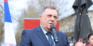 Dodik: SNSD jača, dok se druge partije raspadaju
