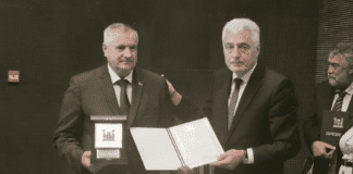 Viškoviću uručena plaketa opštine Bratunac